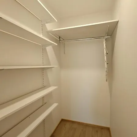 דירה Spacious For 5